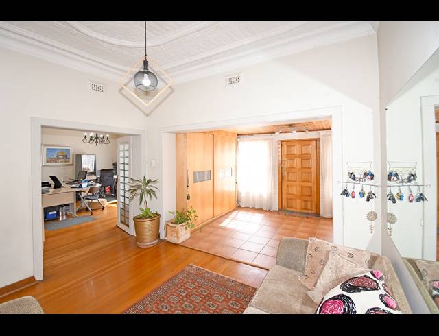3 BEDROOM HOUSE FOR SALE IN CROSBY